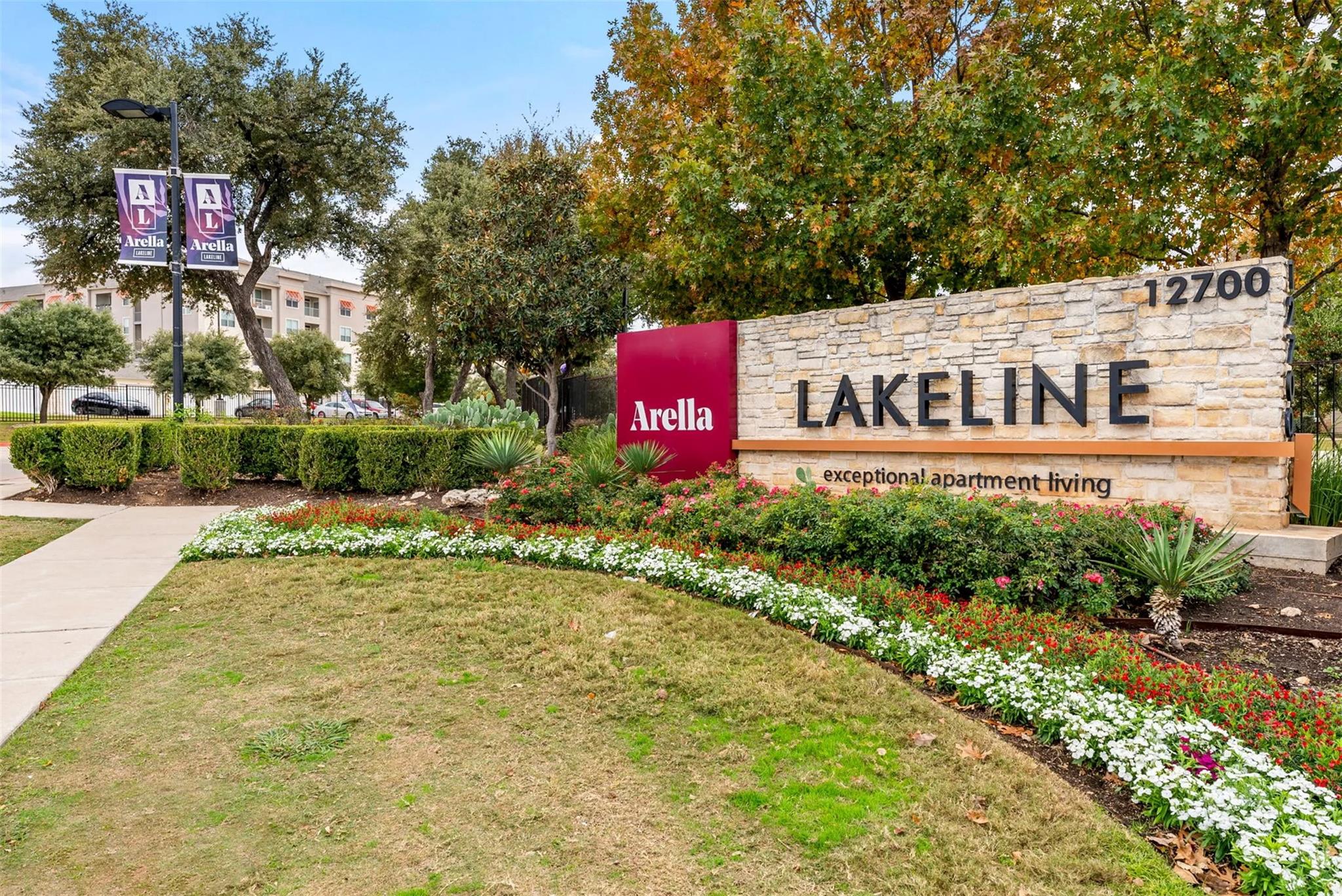 Lakeline Commons 02