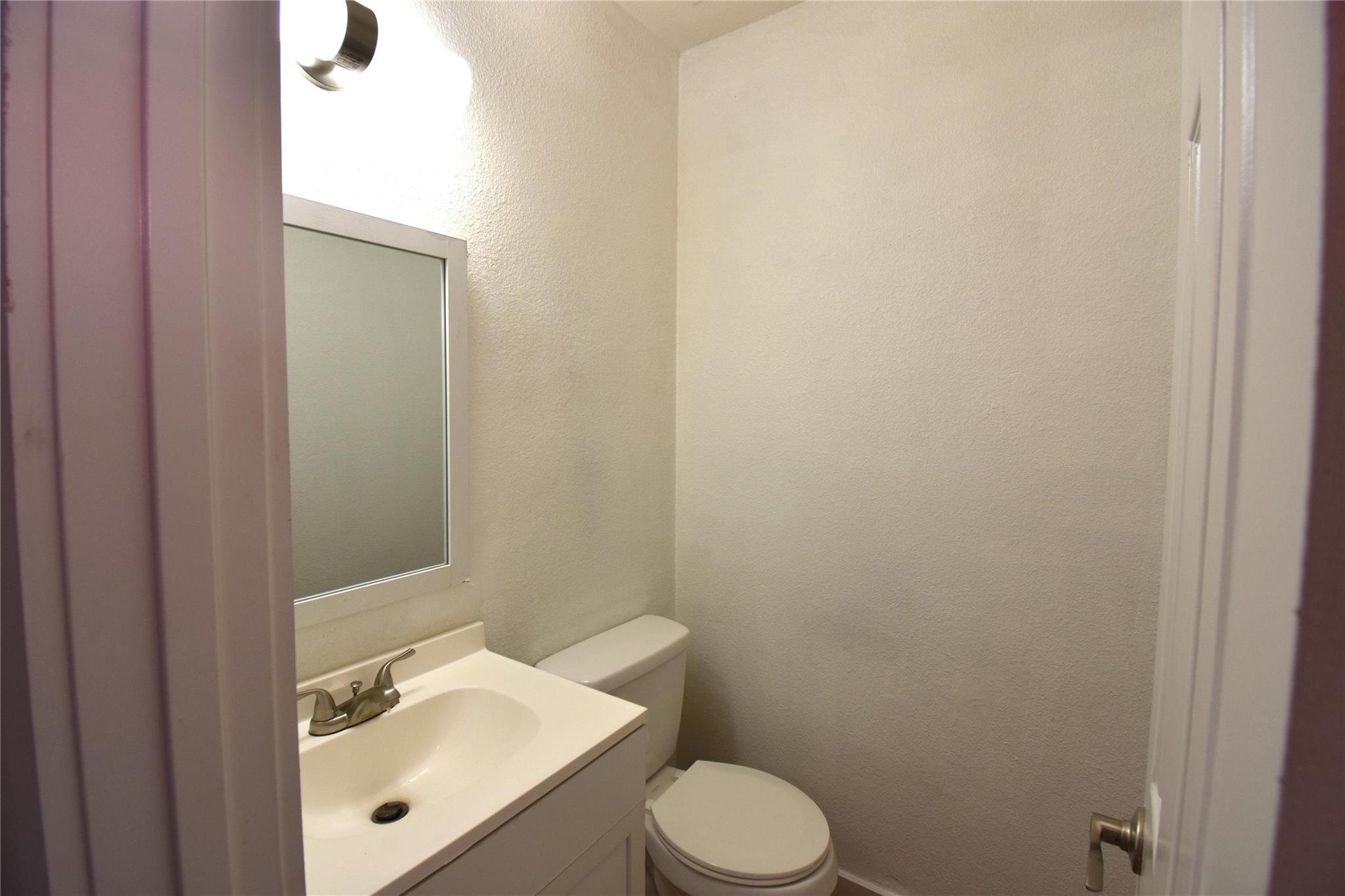 300 Croslin ST #114, Austin, TX 78752 photo 5