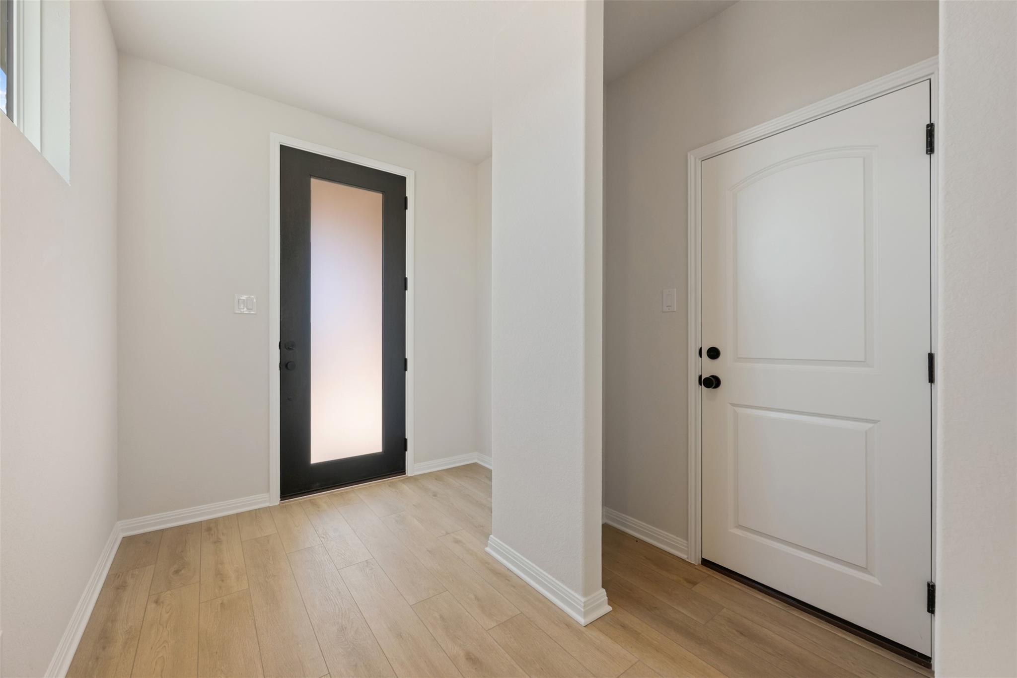 200 Clover BND, Liberty Hill, TX 78642 photo 4