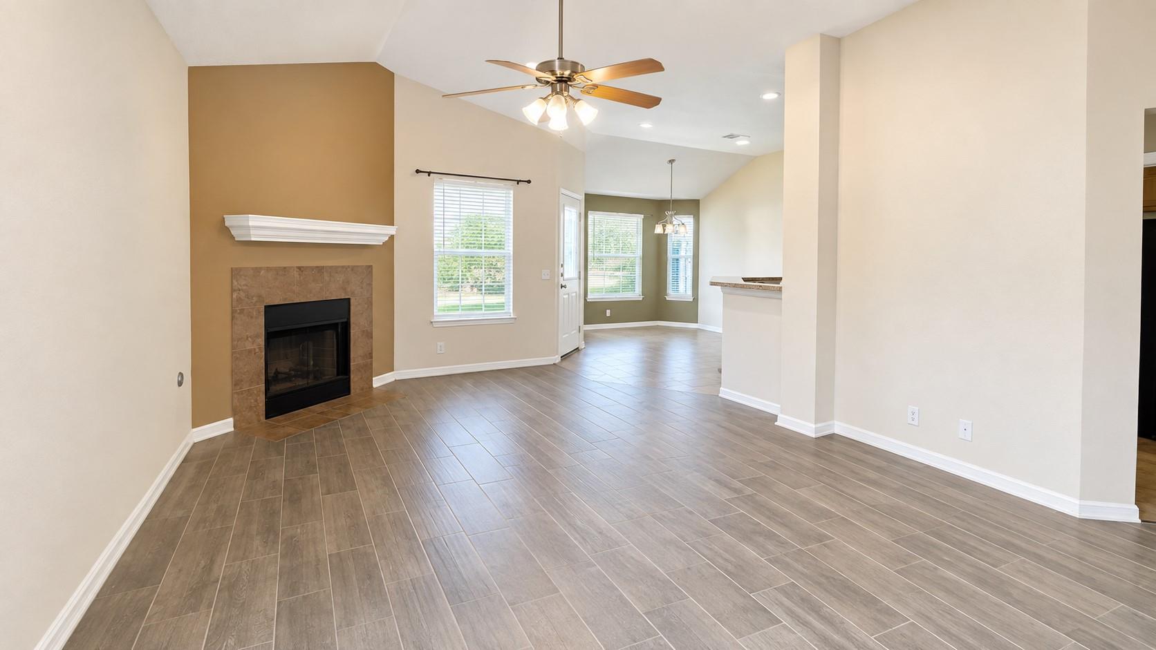 627 Atlantis, Kyle, TX 78640 photo 4