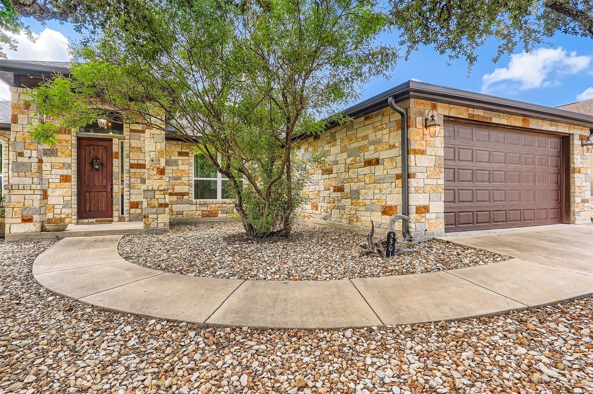 Lago Vista Country Club Estate