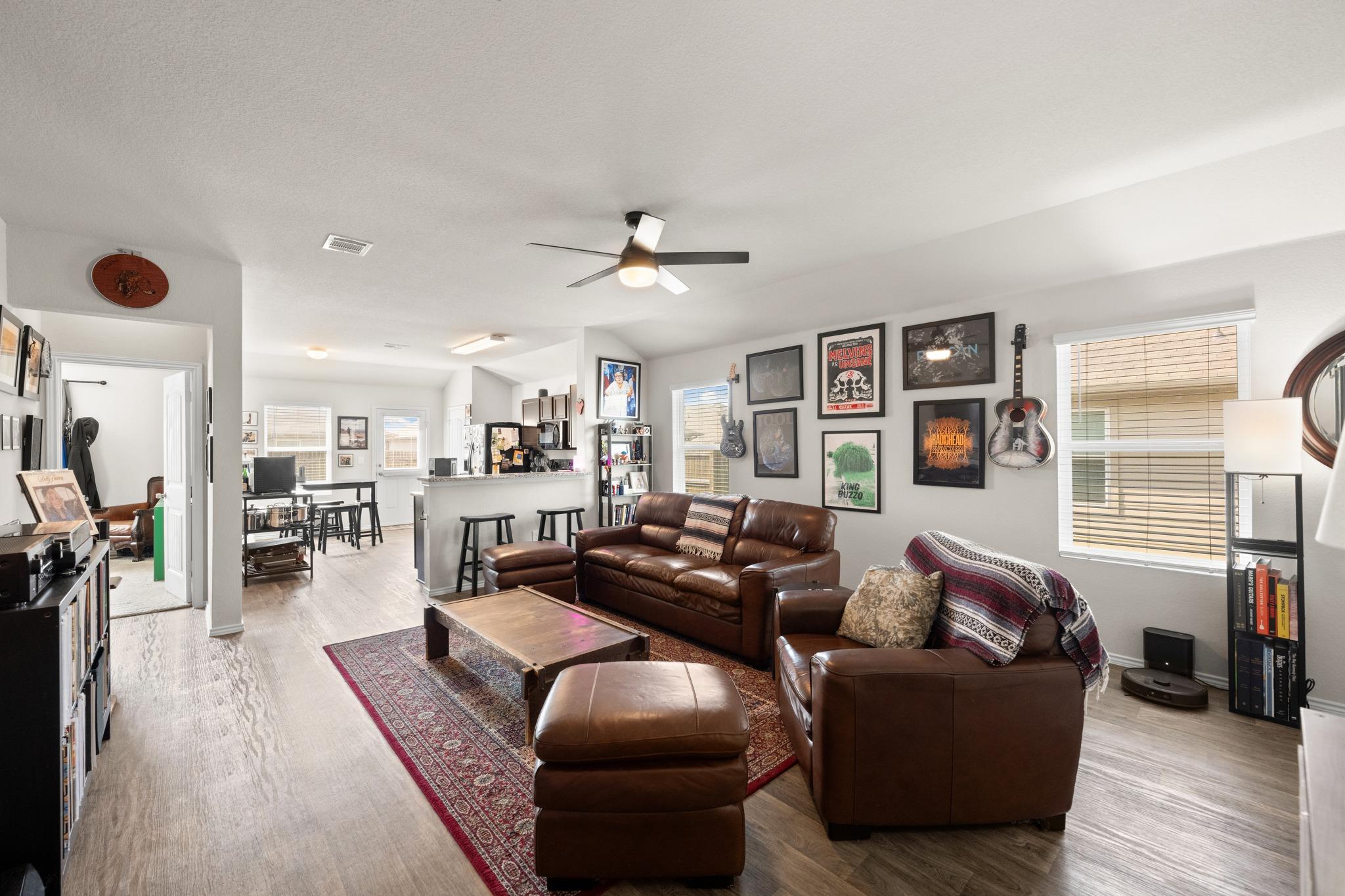 5721 Brampton LN, Austin, TX 78724 photo 2