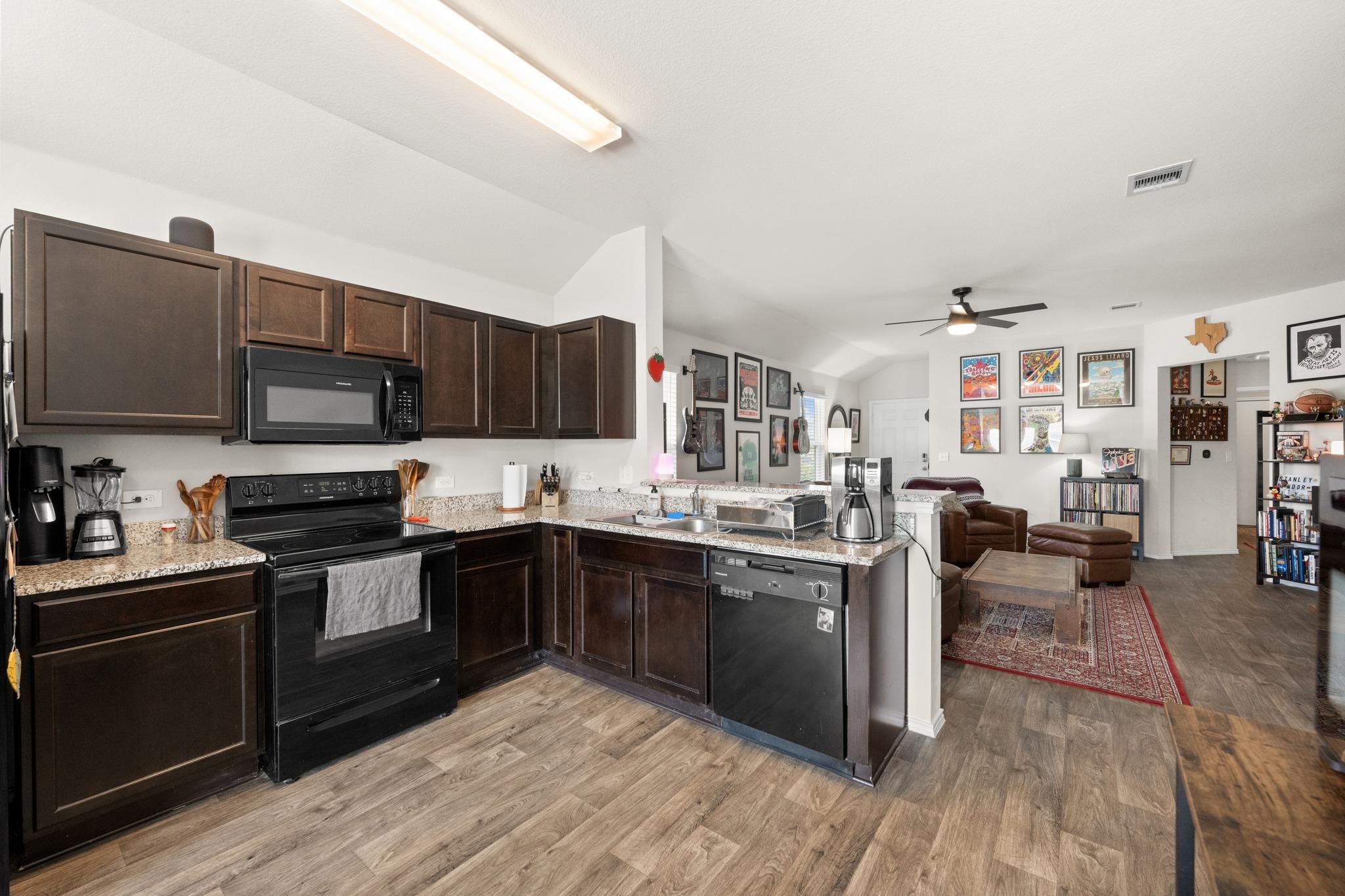 5721 Brampton LN, Austin, TX 78724 photo 5