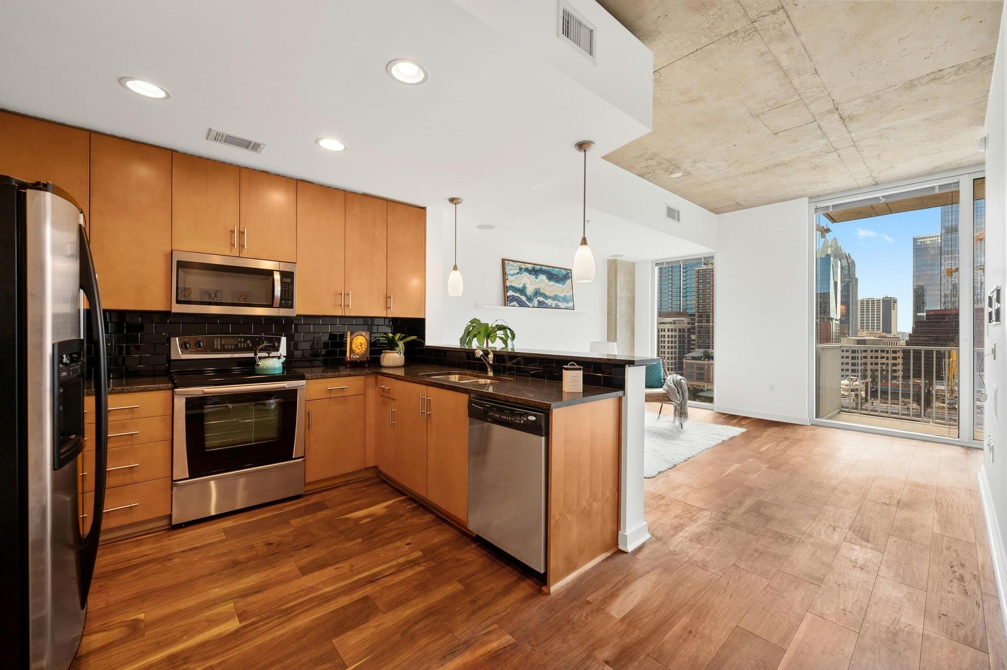 360 Nueces ST #1407, Austin, TX 78701 photo 2