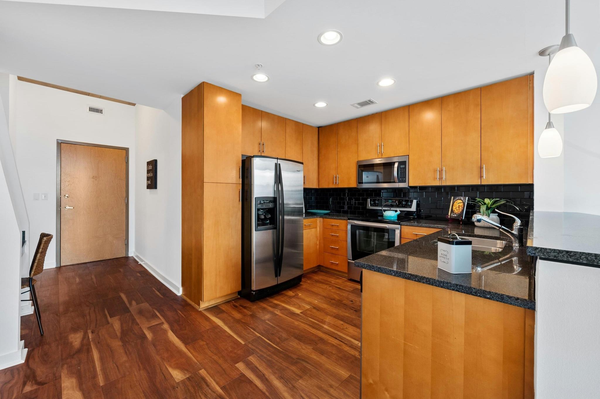 360 Nueces ST #1407, Austin, TX 78701 photo 4