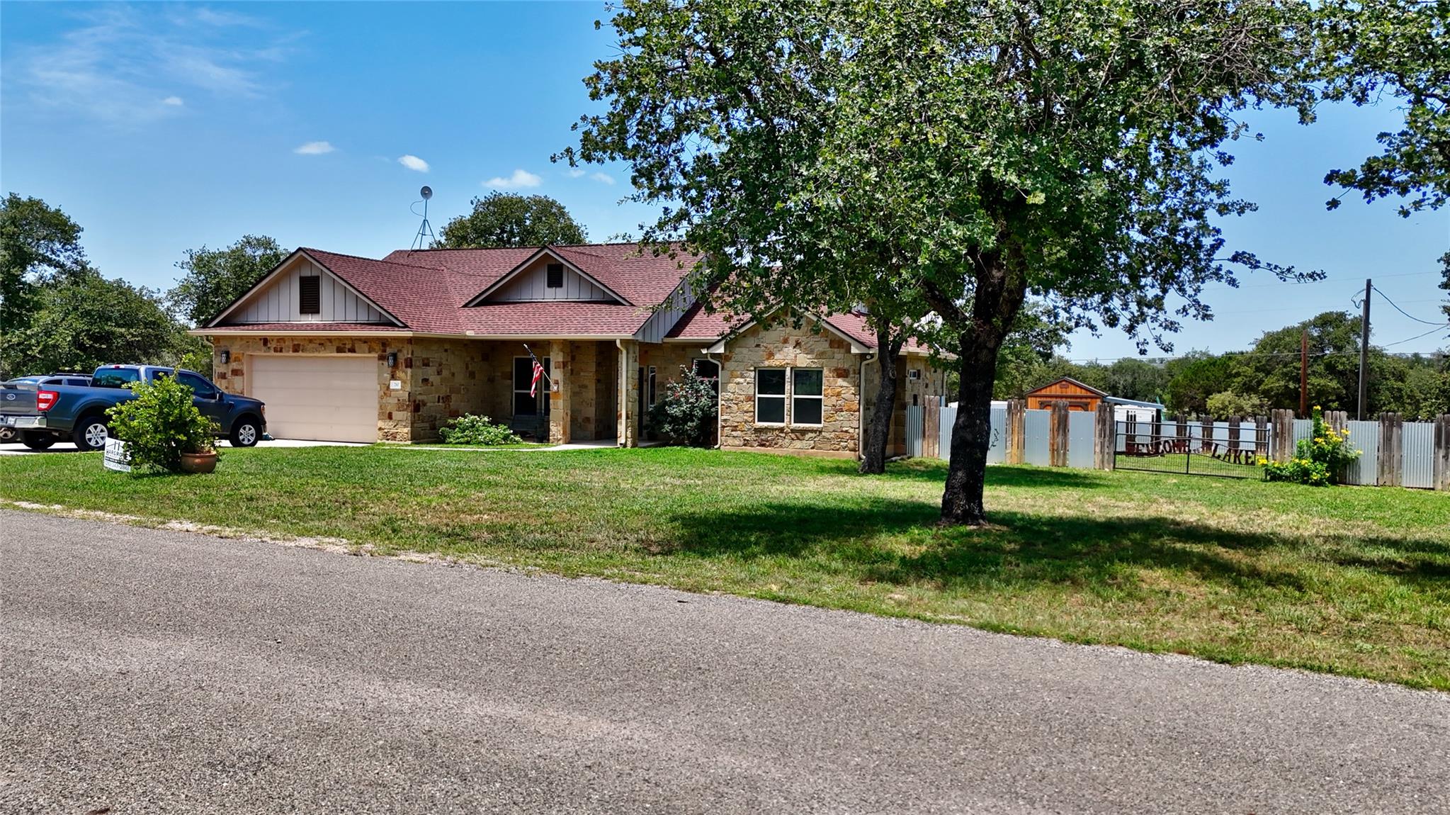 710 Panorama DR, Buchanan Dam, TX 78609 photo 3