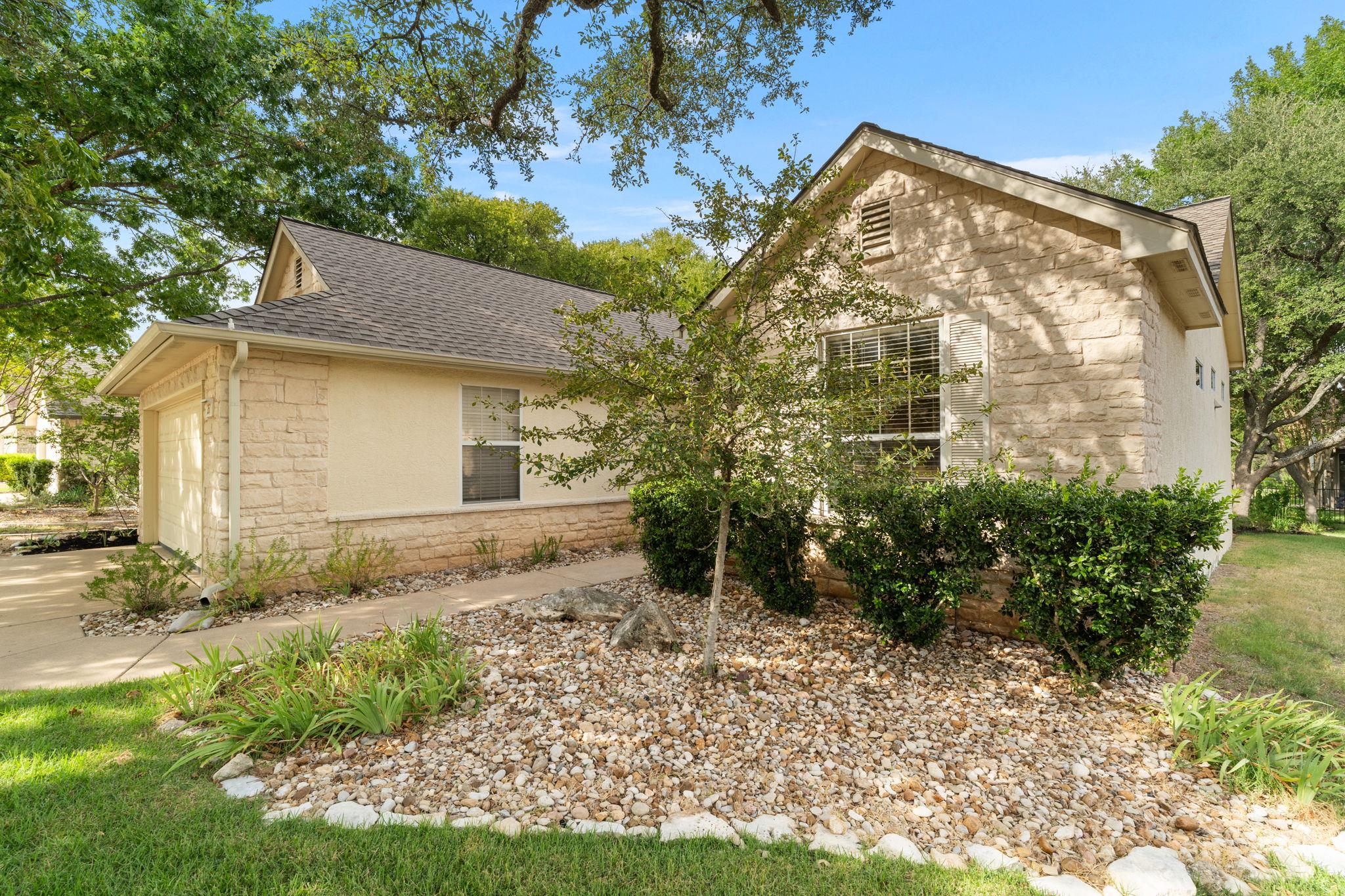 267 Whispering Wind DR, Georgetown, TX 78633 photo 3