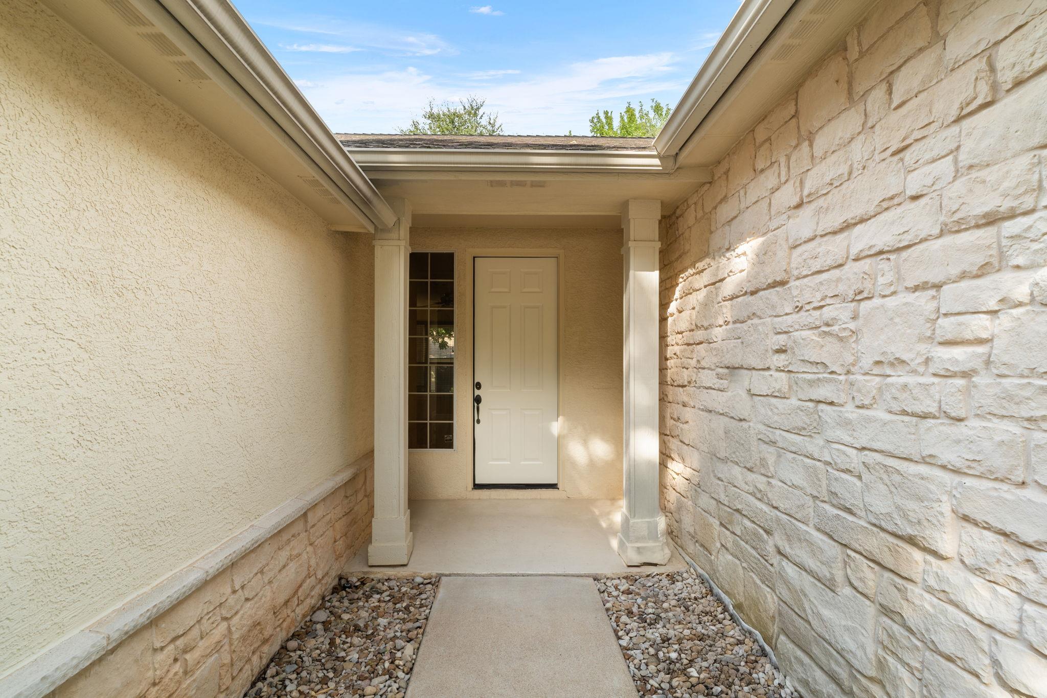 267 Whispering Wind DR, Georgetown, TX 78633 photo 5