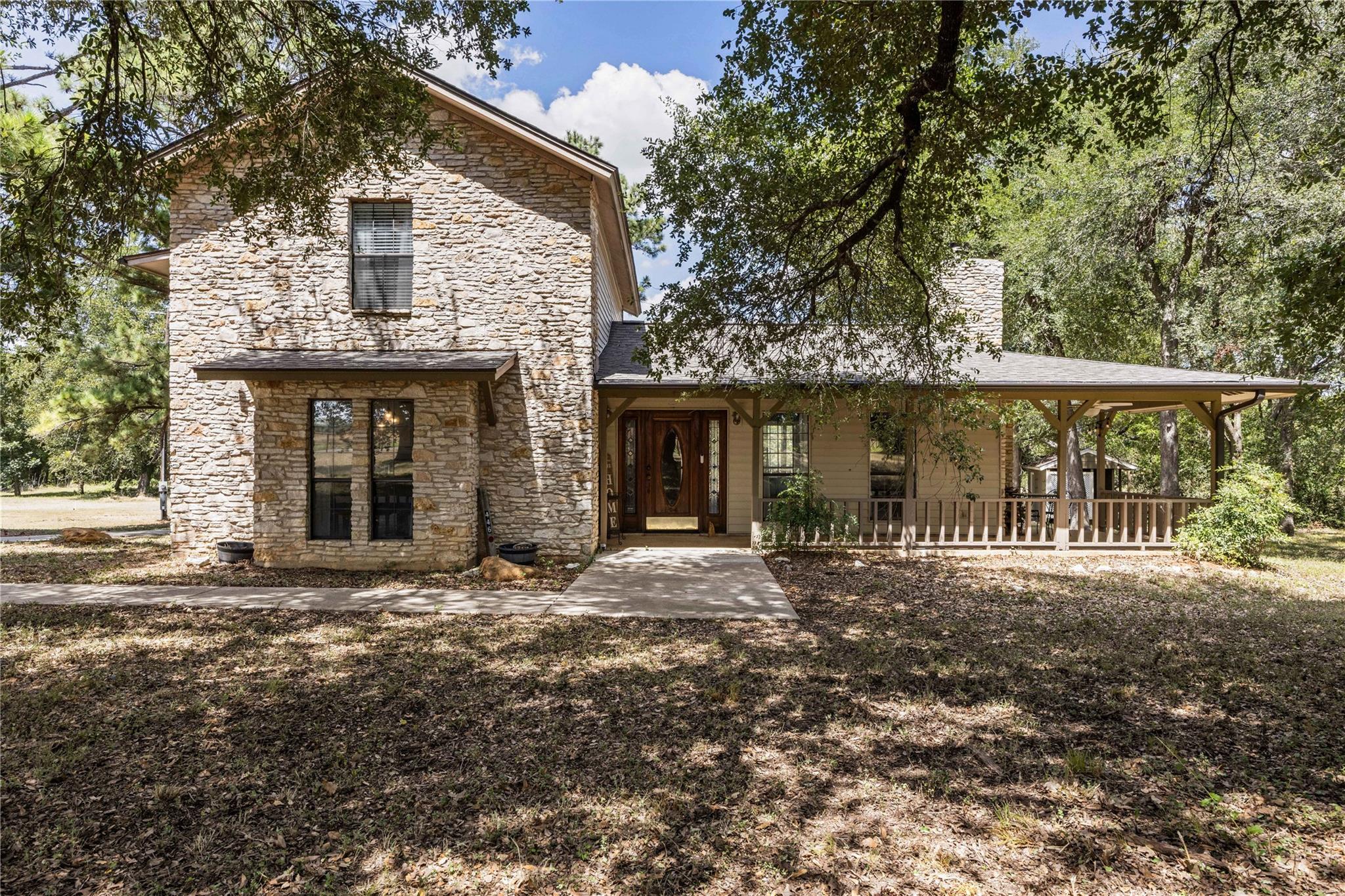 446 Roemer RD, Elgin, TX 78621 photo 2
