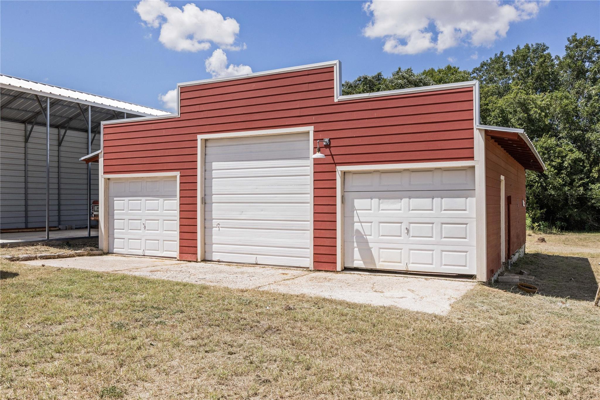 446 Roemer RD, Elgin, TX 78621 photo 5
