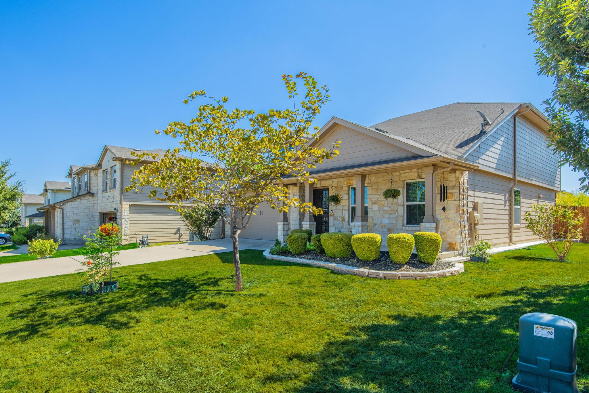 209 Frio River TRL, Hutto, TX 78634 photo 5