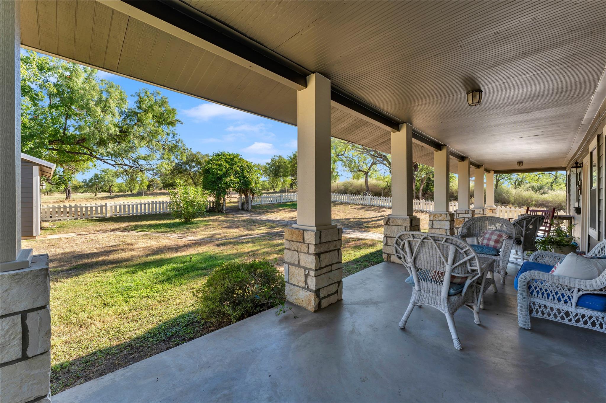 211 Riverside DR, Llano, TX 78643 photo 5