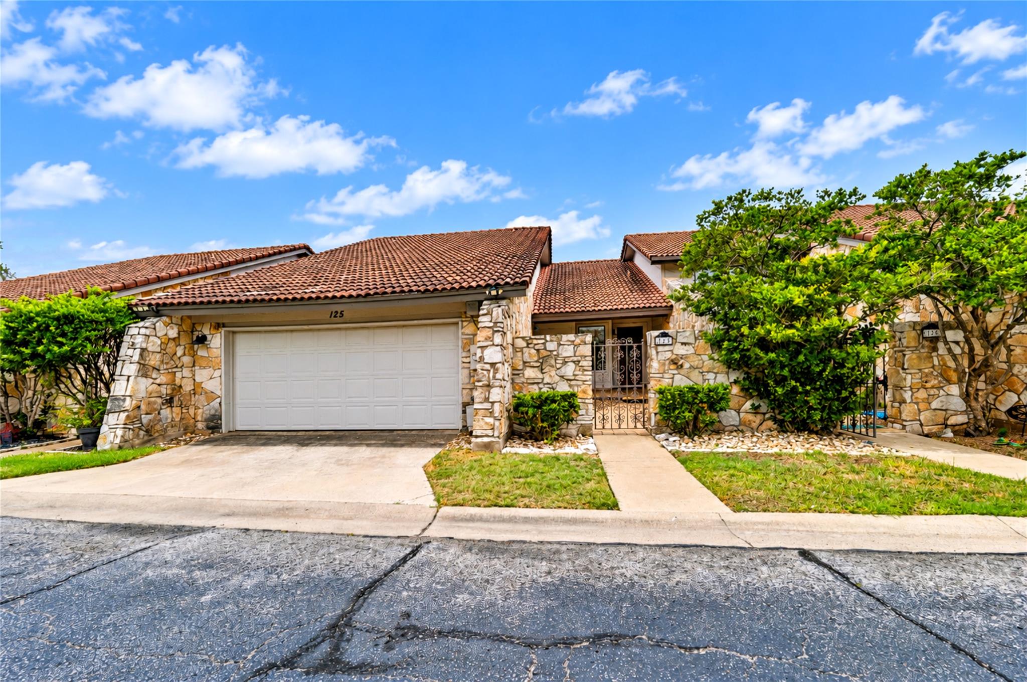 WINDROCK CONDOMINIUMS AMENDE