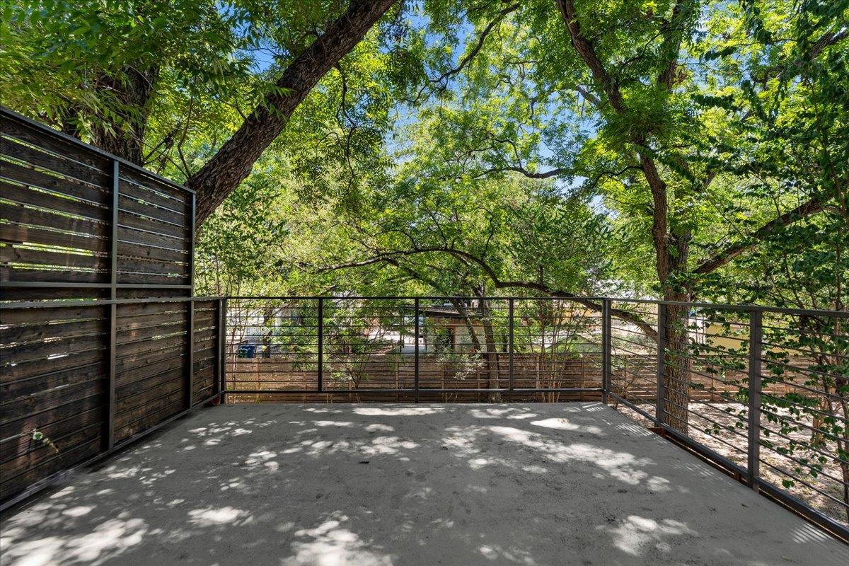 1801 2nd ST #8, Austin, TX 78702 photo 4