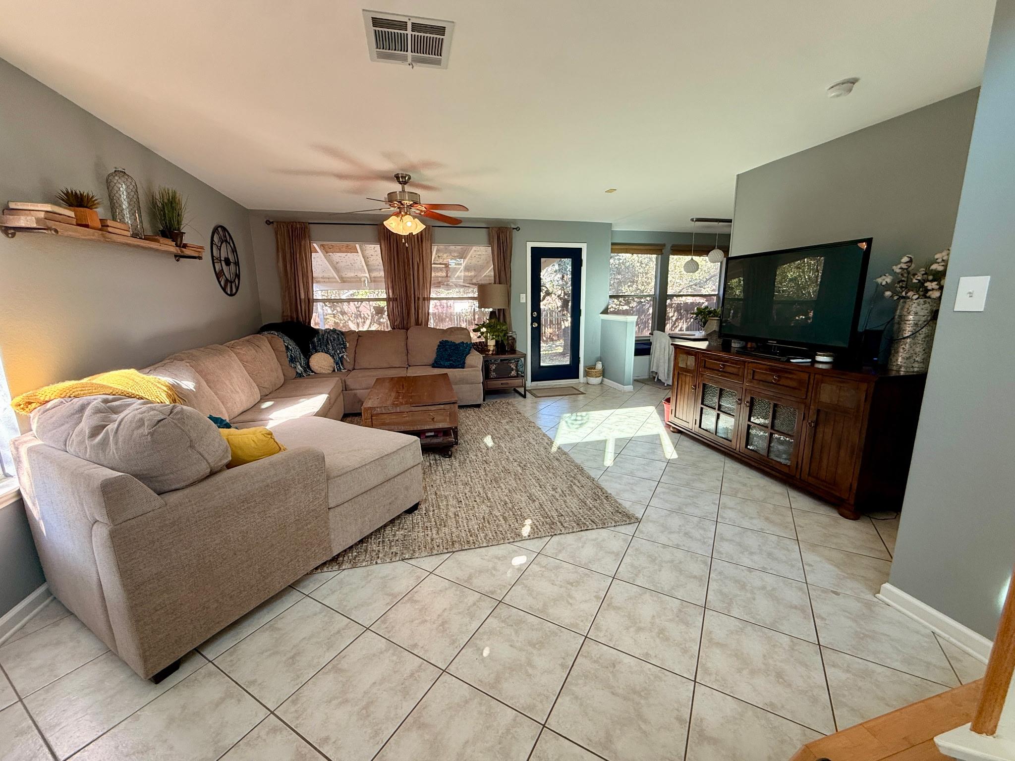 904 Double File CV, Round Rock, TX 78665 photo 4