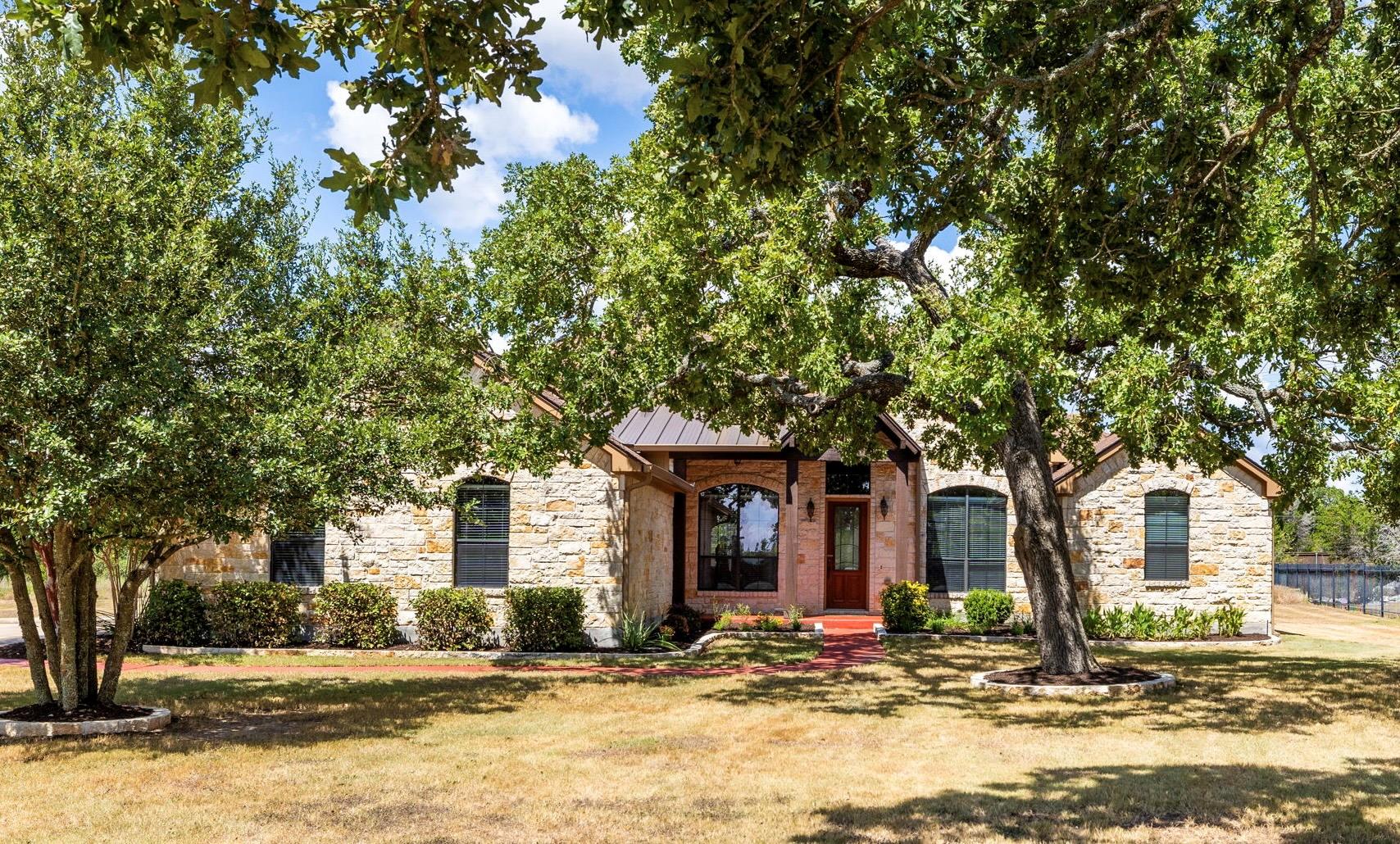 547 Shelf Rock RD, Driftwood, TX 78619 photo 3