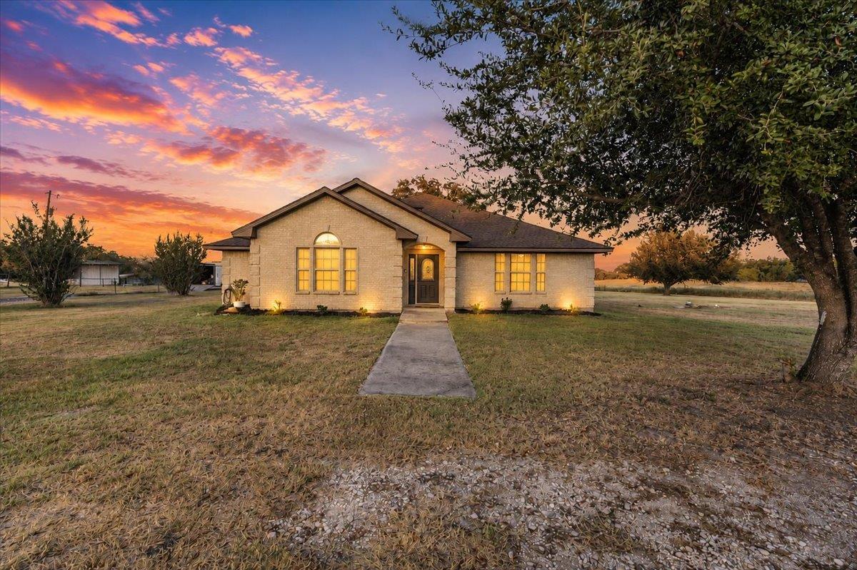 972 County Road 335, Rockdale, TX 76567 photo 3