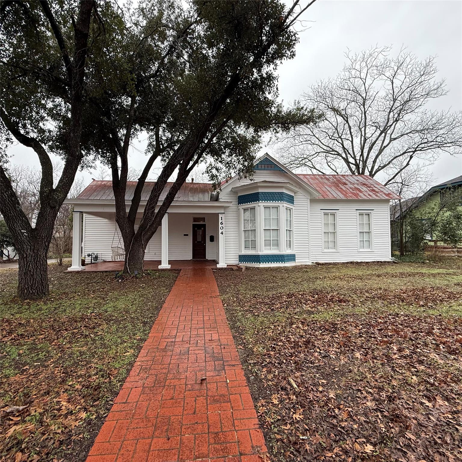 1604 Austin Ave, Georgetown, TX 78626 photo 4
