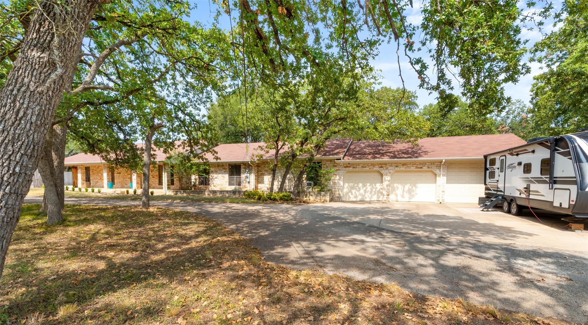 312 Southcross RD, Georgetown, TX 78628 photo 4