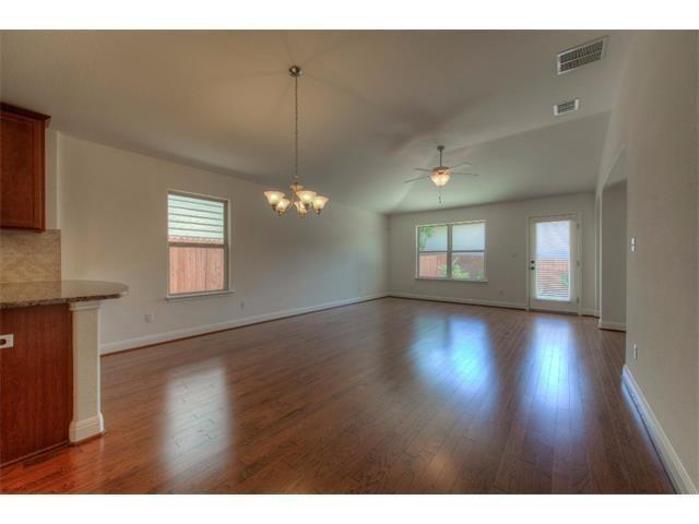 10721 Dinah DR, Austin, TX 78748 photo 5