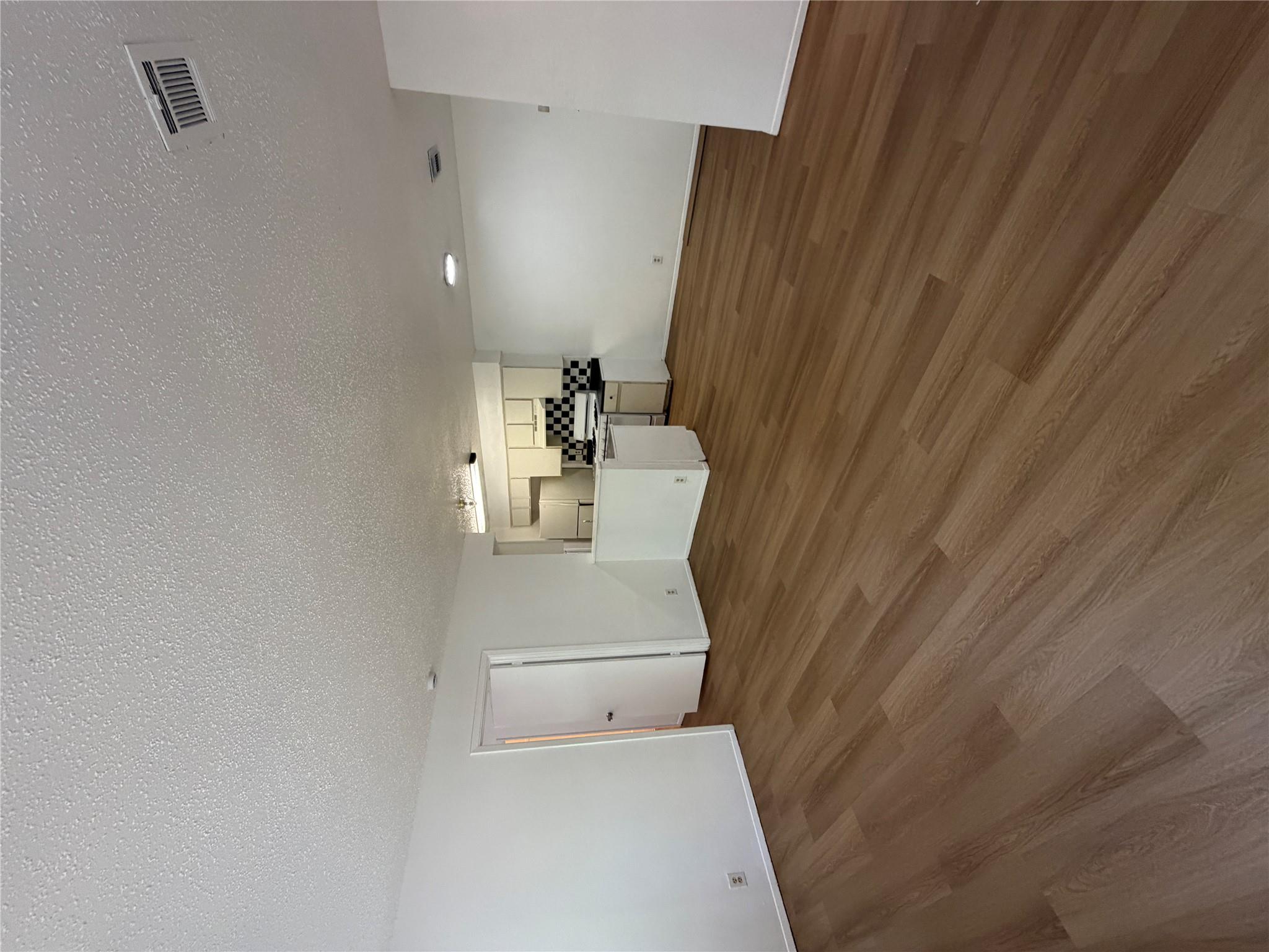 704 Osage DR #A, Leander, TX 78641 photo 2