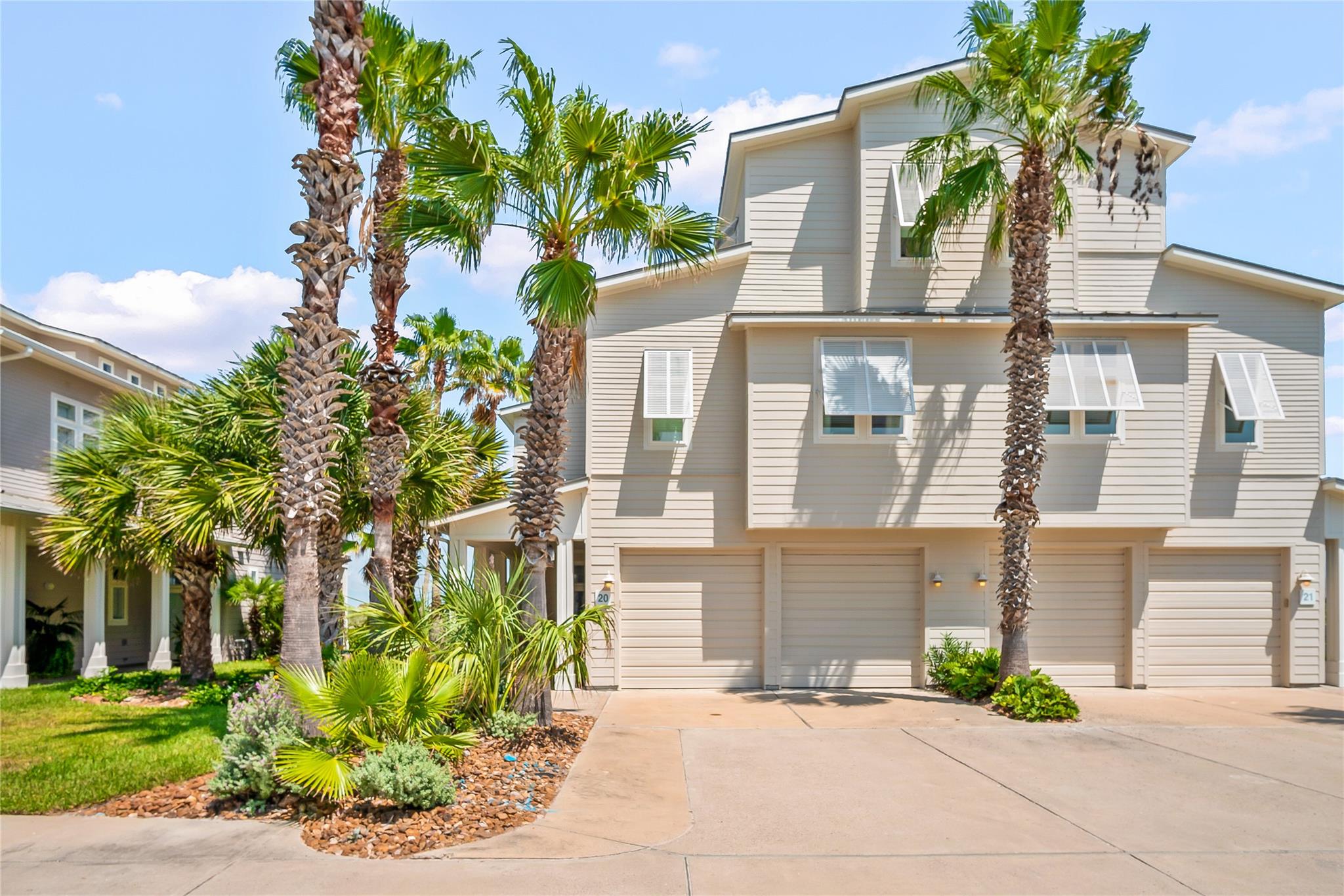 The Moorings At Mustang Island