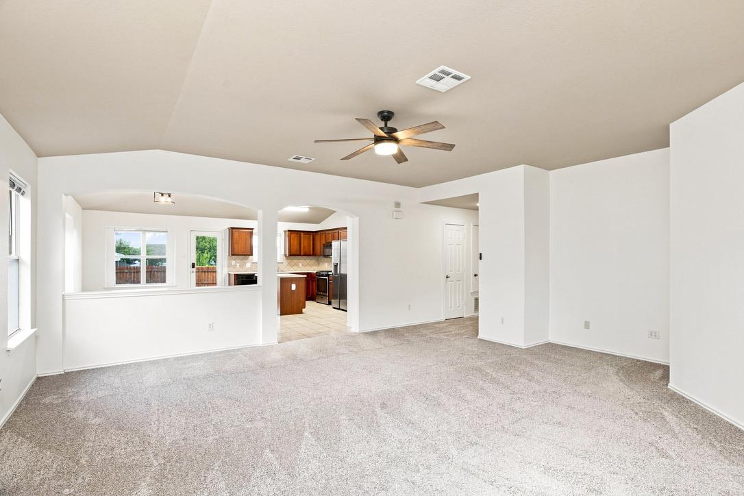 3232 Clinton PL, Round Rock, TX 78665 photo 3