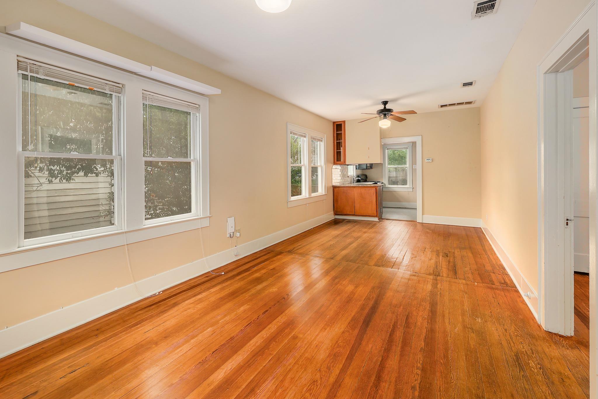 708 35th ST, Austin, TX 78705 photo 4
