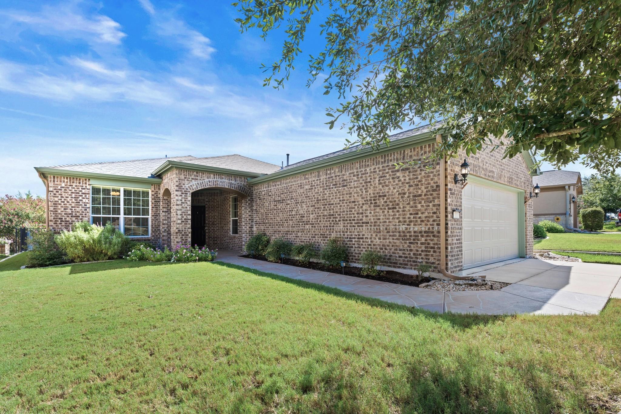 111 Cathedral Mountain PASS, Georgetown, TX 78633 photo 2