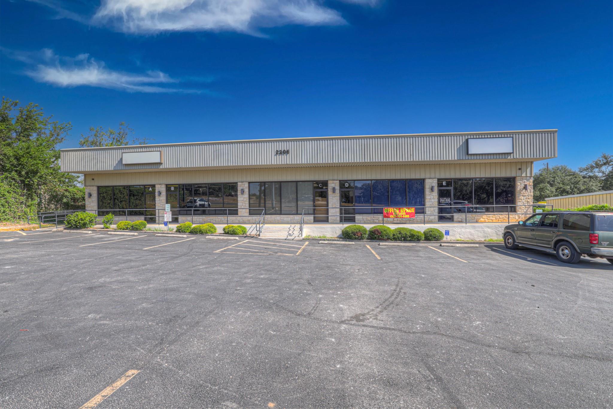 2206 Old Ranch Road 12, San Marcos, TX 78666 photo 4