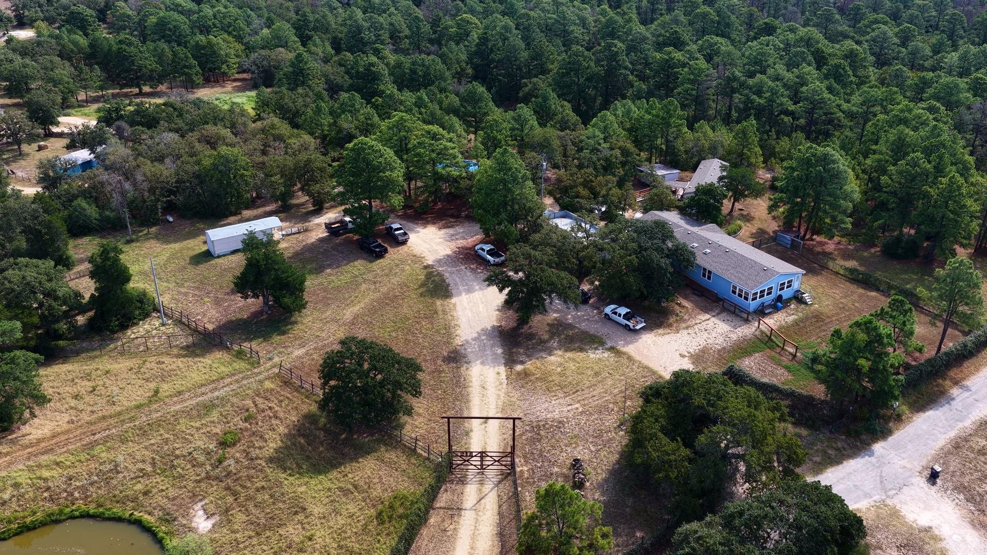 218 Little Ranch RD, Red Rock, TX 78662 photo 3