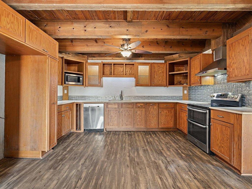20416 Wilson RD, Coupland, TX 78615 photo 2