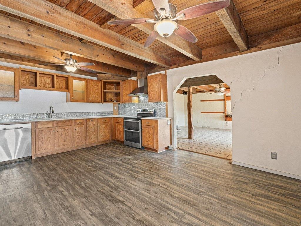 20416 Wilson RD, Coupland, TX 78615 photo 5