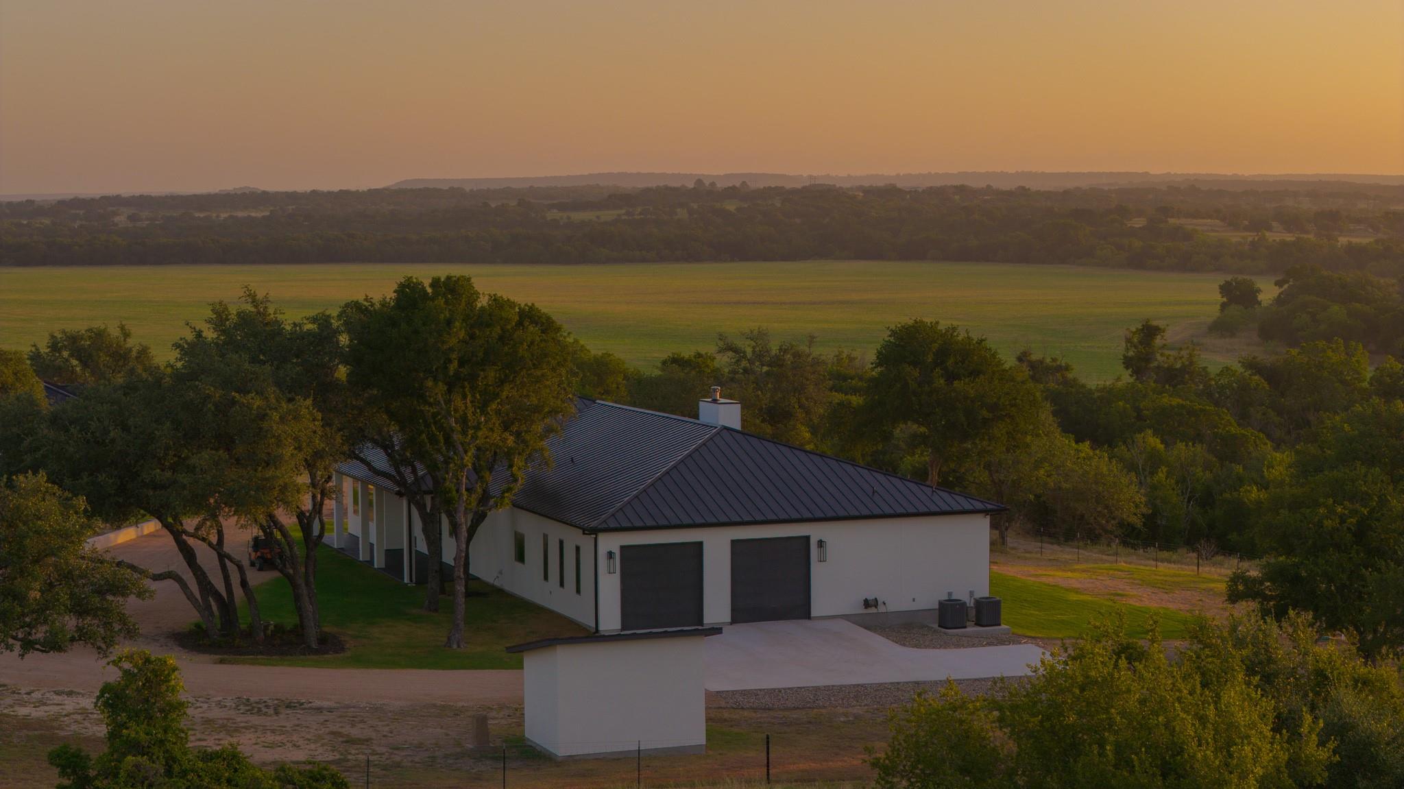 15104 N Hwy 281, Lampasas, TX 76550 photo 2