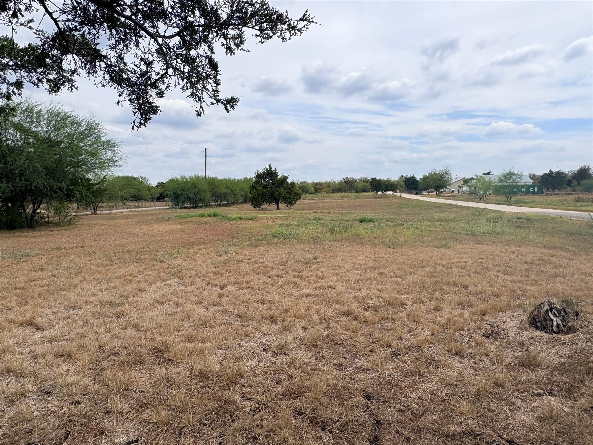 11622 Doyle Overton RD, Mustang Ridge, TX 78719 photo 4
