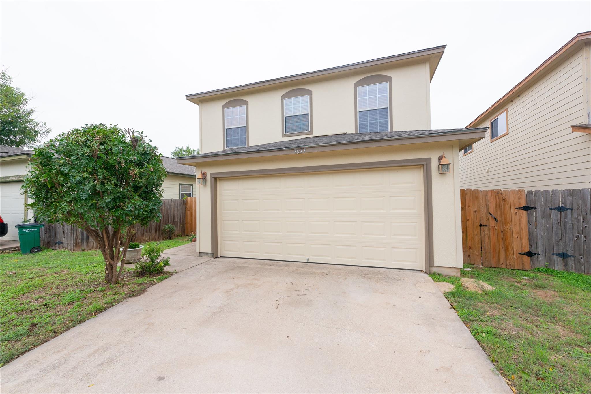 7011 Thannas WAY, Austin, TX 78744 photo 2