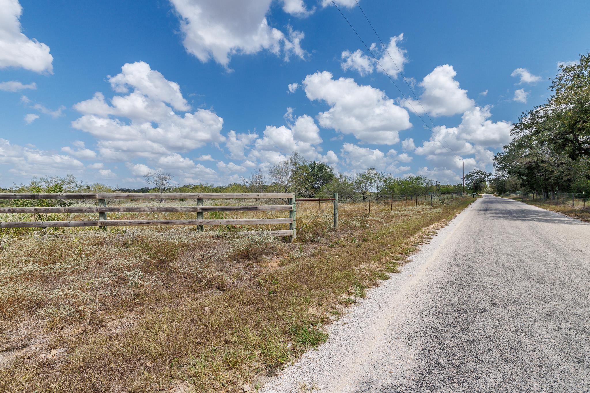 2195 Mule Creek RD, Harwood, TX 78632 photo 4