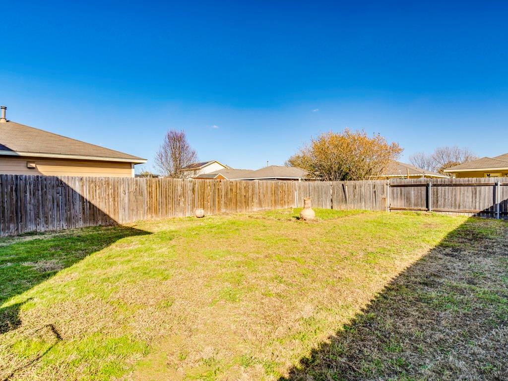13021 Maidenhair TRL, Elgin, TX 78621 photo 5
