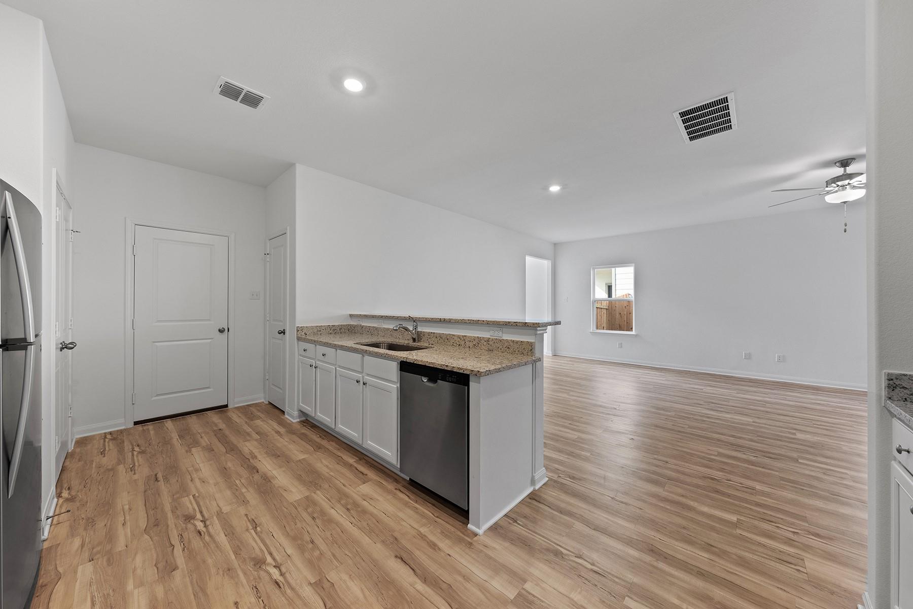 305 Silent Meadow RUN, Maxwell, TX 78656 photo 5