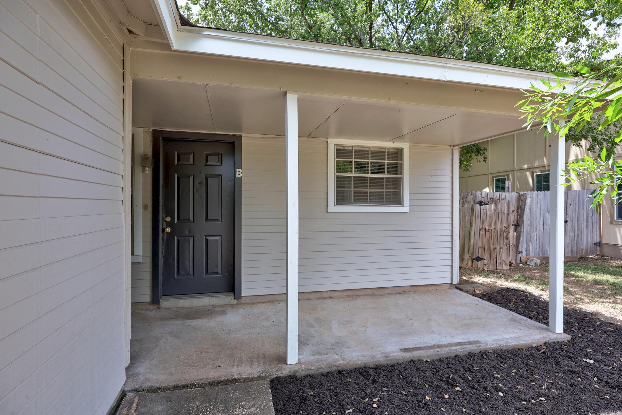 8711 Pineridge DR, Austin, TX 78729 photo 3