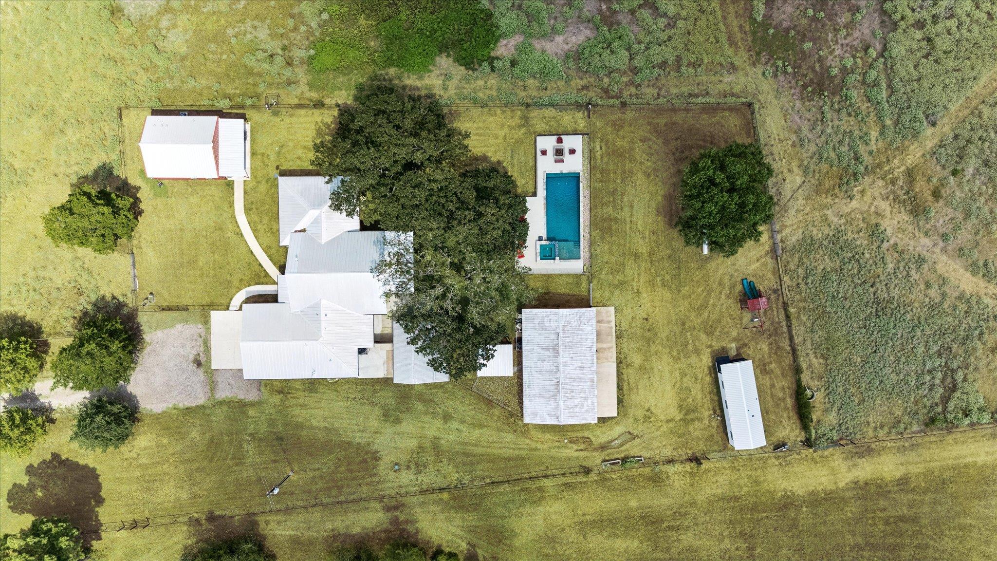 155 Frenzel Cut Off, Paige, TX 78659 photo 4