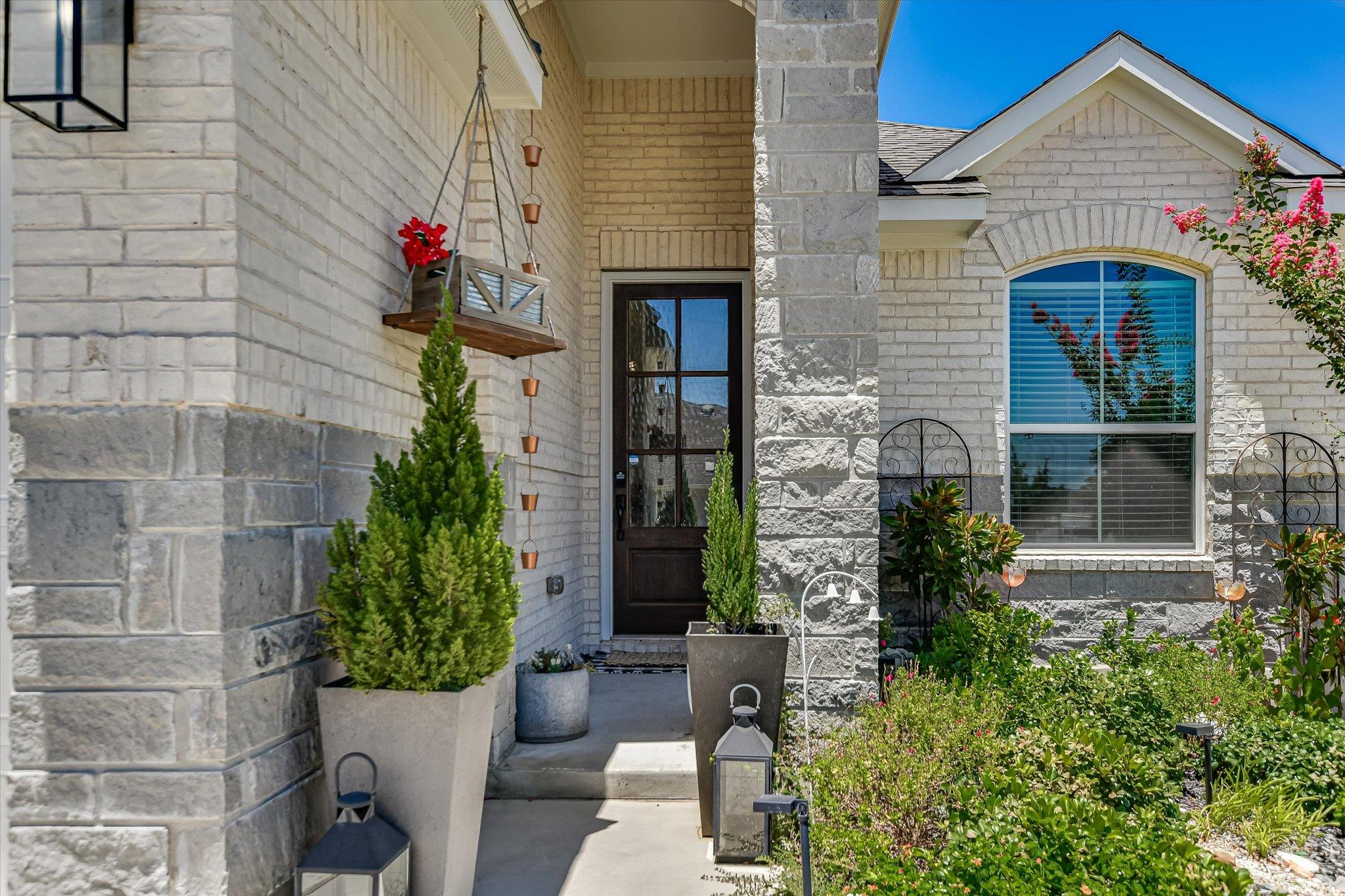 972 Leaning Oak LN, Georgetown, TX 78628 photo 2
