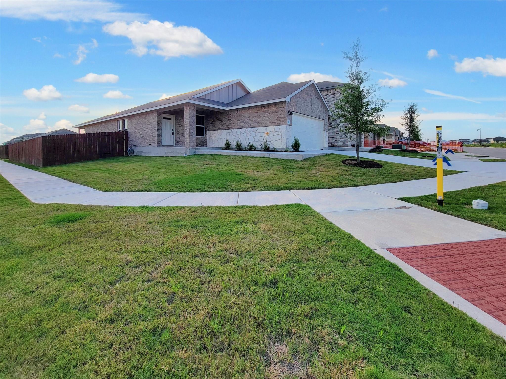 101 Outlaw DR, Liberty Hill, TX 78642 photo 3