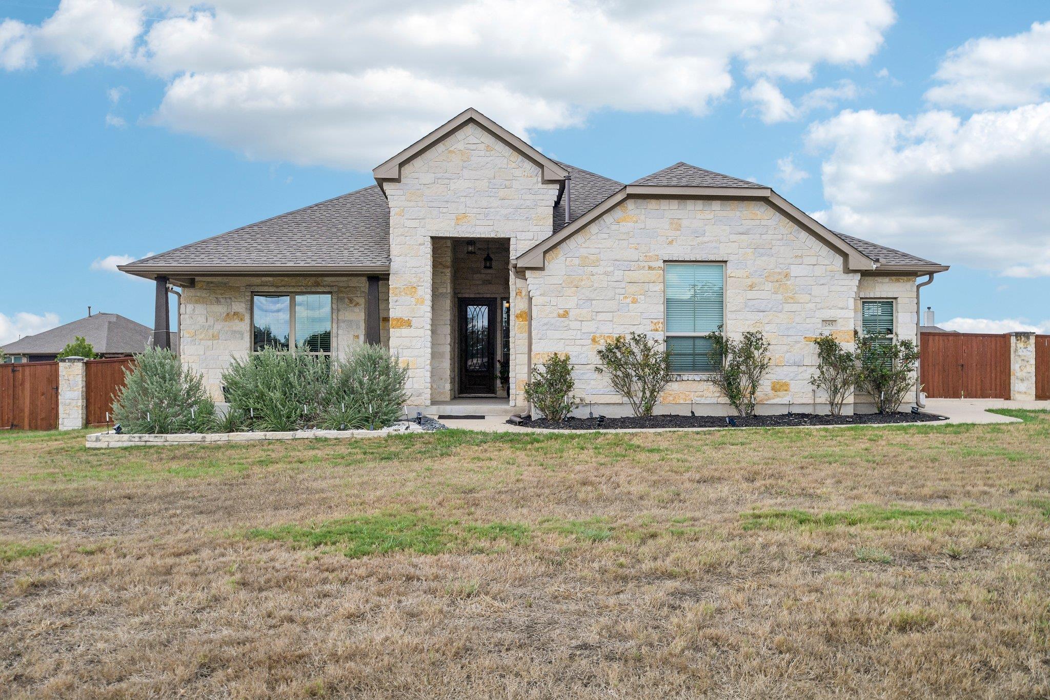 285 Chisholm TRL, Bastrop, TX 78602 photo 2