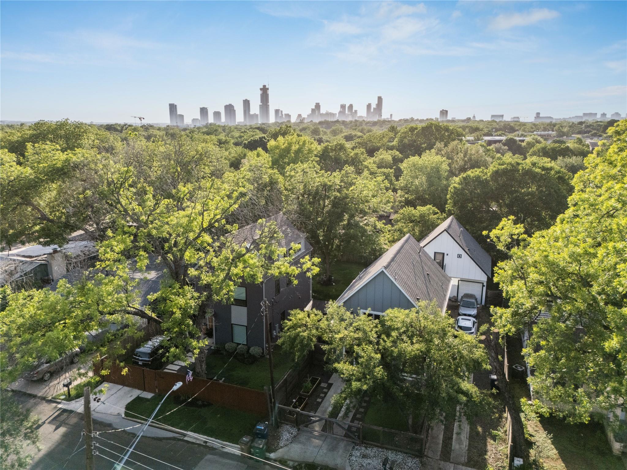 906 Linden ST #A, Austin, TX 78702 photo 3