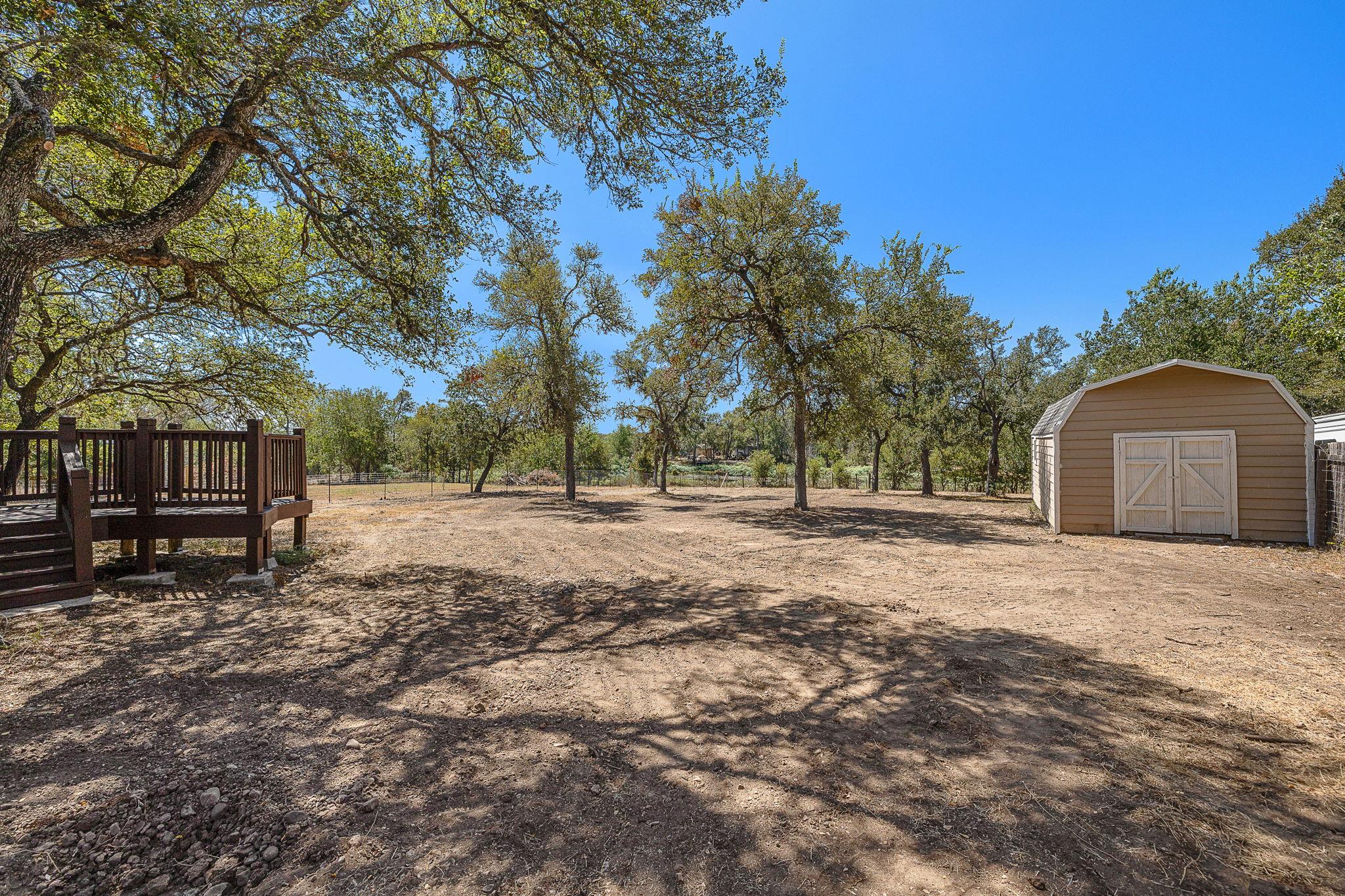 349 Forest Lake DR, Del Valle, TX 78617 photo 3