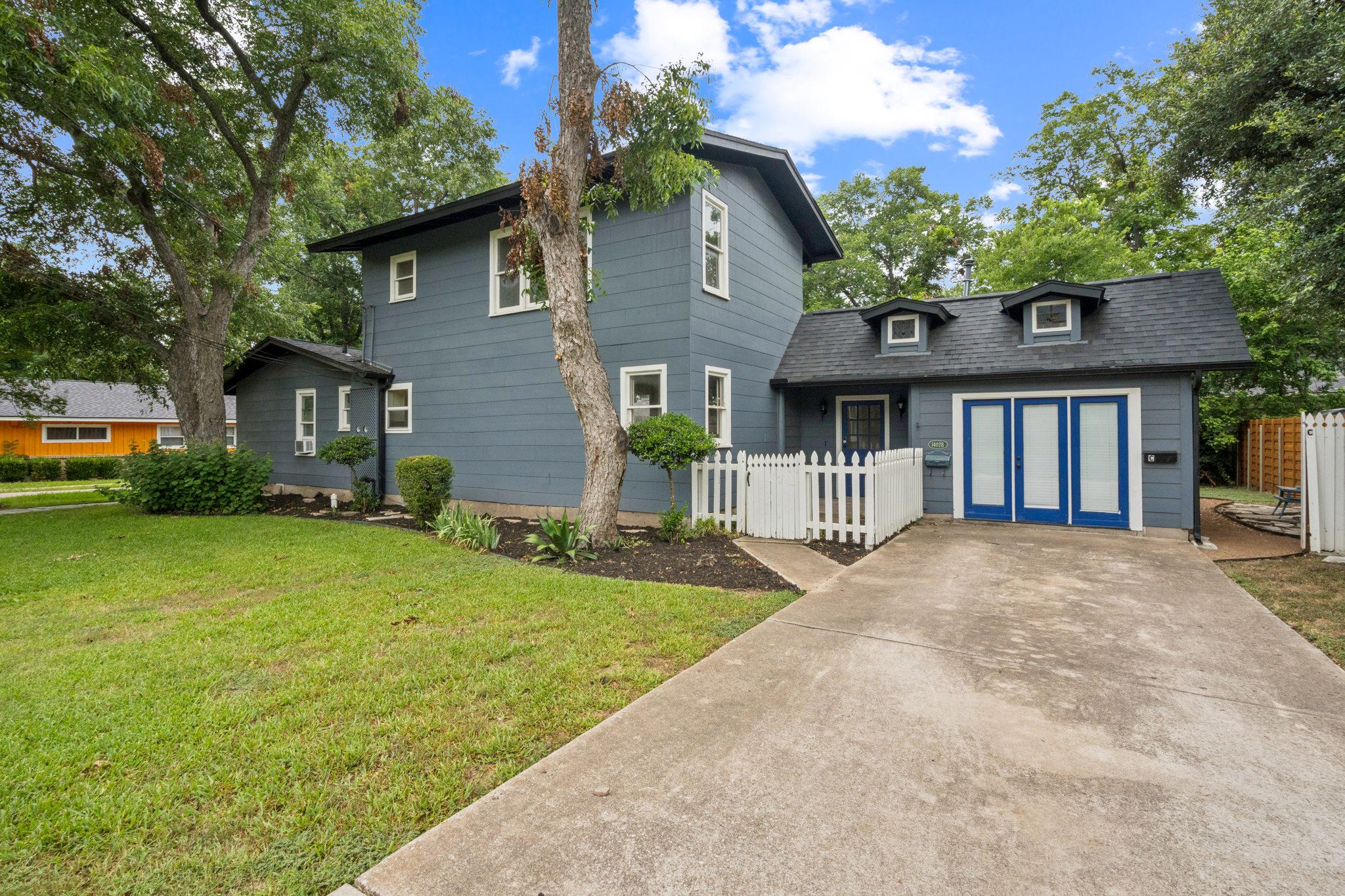 1402 Laurel ST #B, Georgetown, TX 78626 photo 2