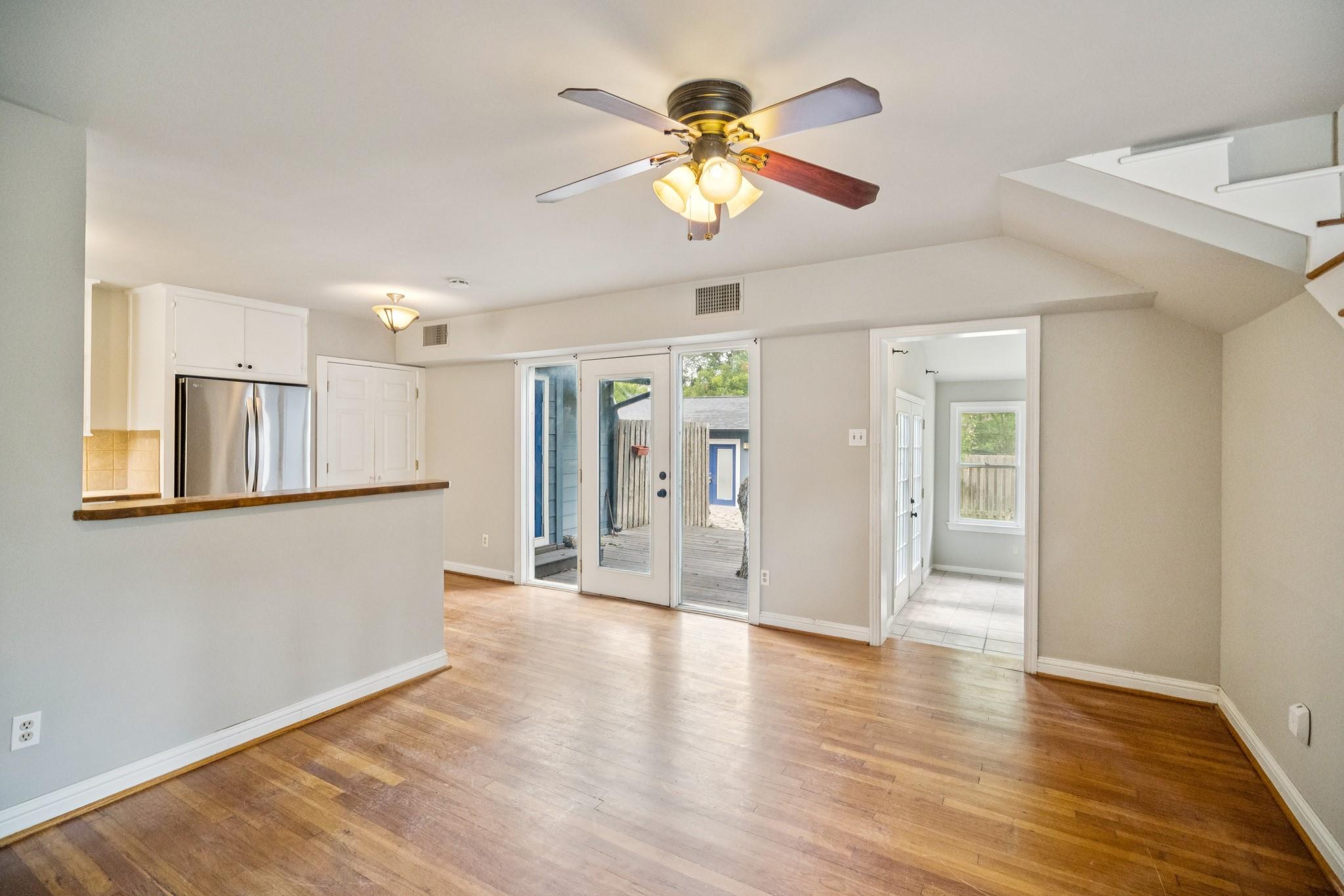 1402 Laurel ST #B, Georgetown, TX 78626 photo 5