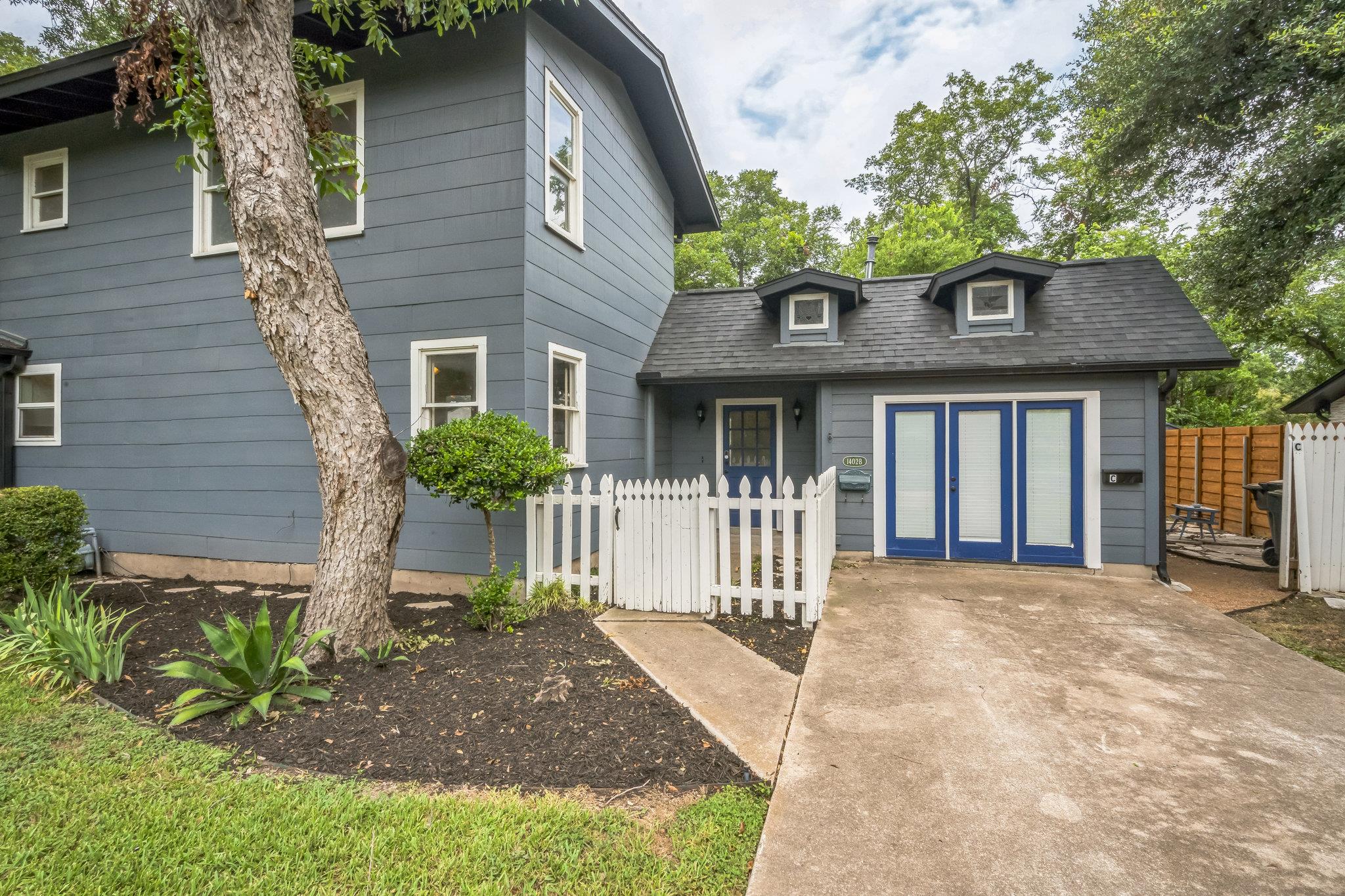 1402 Laurel ST #B, Georgetown, TX 78626 photo 4