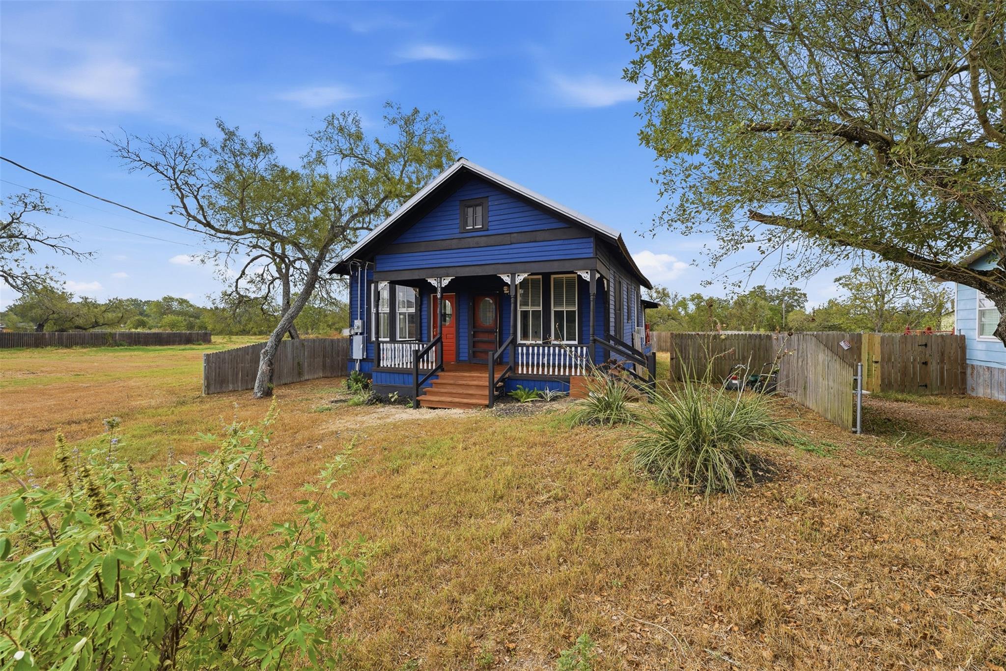 1930 Dreyer Lane, Gonzales, TX 78629 photo 2